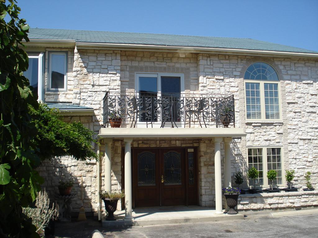Grey Rose Suites Hanover Exterior photo