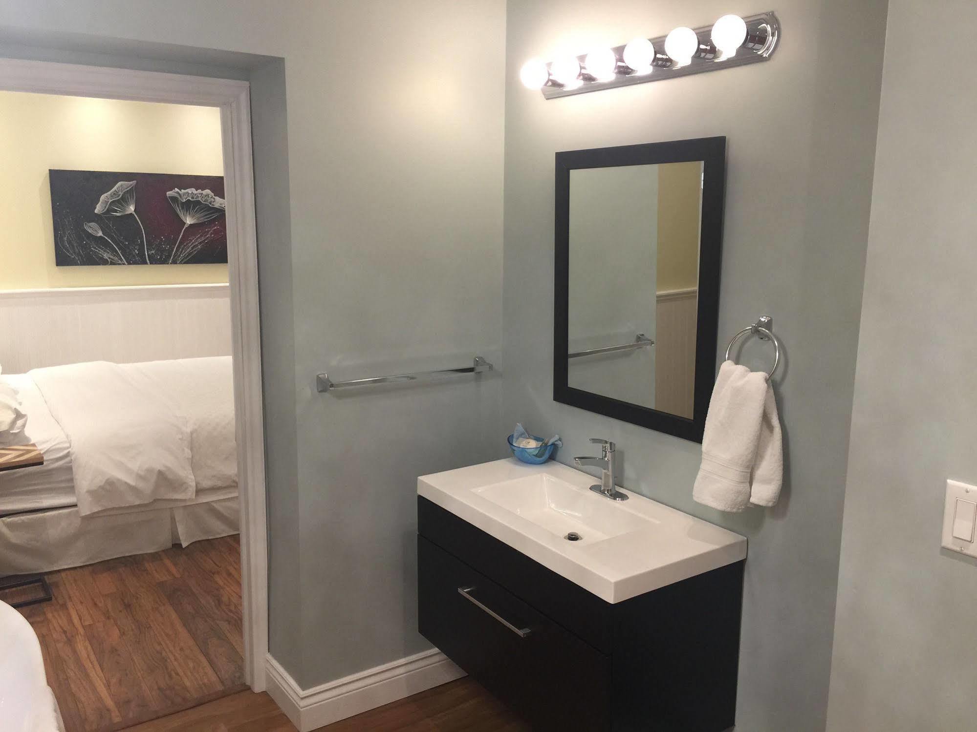 Grey Rose Suites Hanover Exterior photo